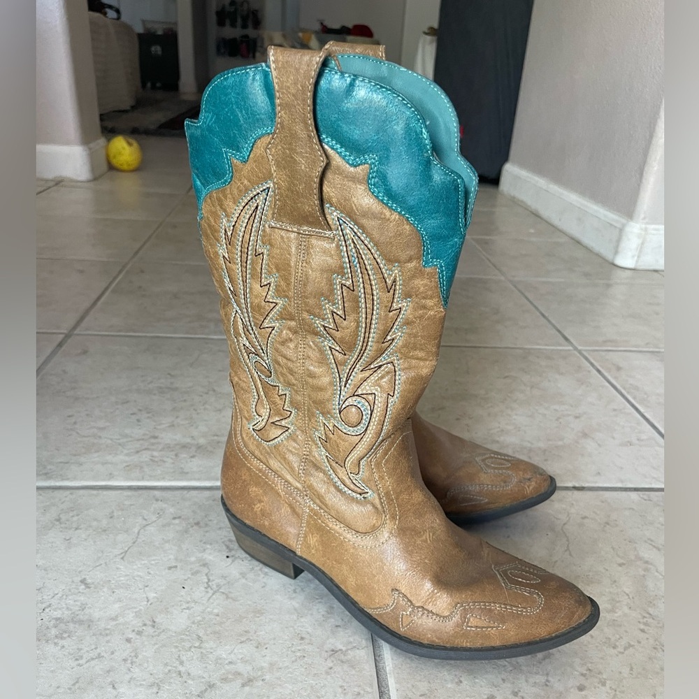 Women’s brown and teal cowboy boots